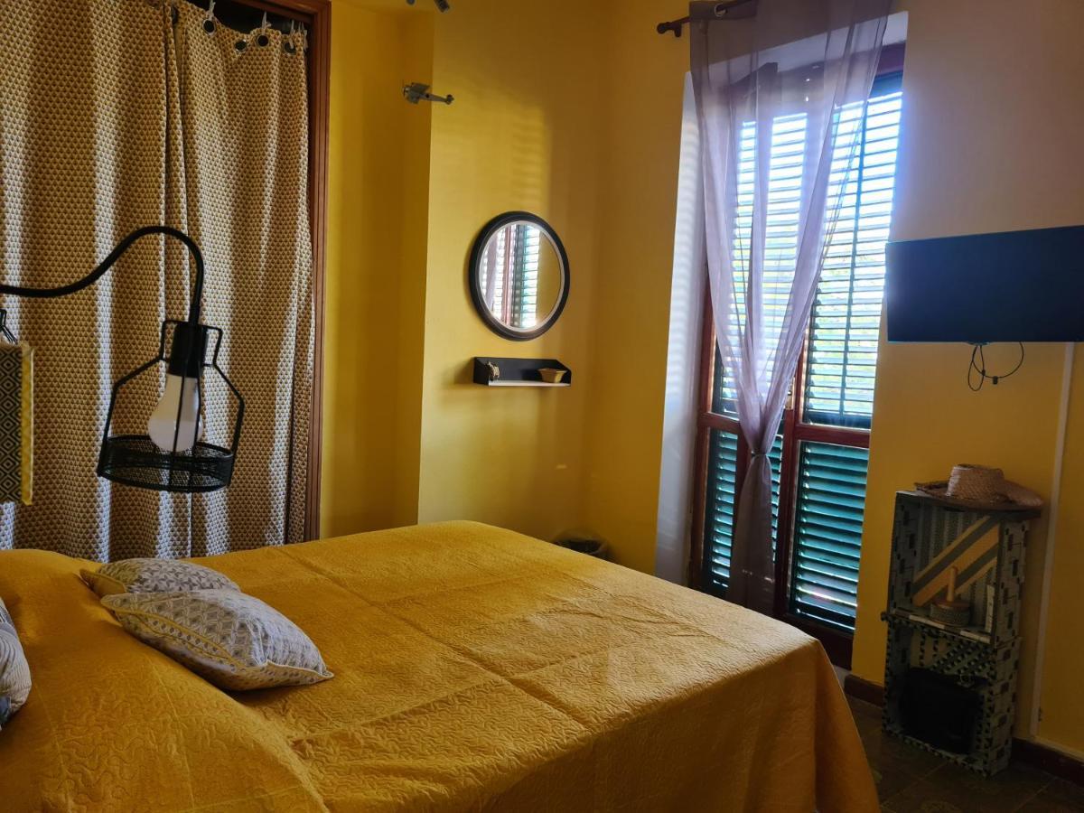 B&B Ondamarina Lascari Exterior photo